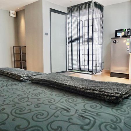 Silom Soi 3 Hash Apartment Hip And Funky With Rooftop View Banguecoque Exterior foto